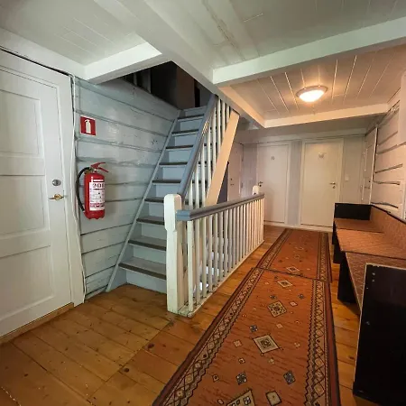 Lofoten Budget אכסניה Å